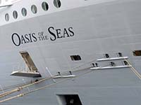 Oasis of the Seas Mooring Lines